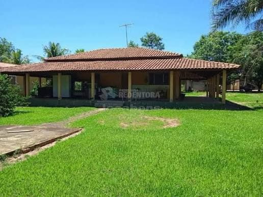 Casa 3 quartos com quintal amplo